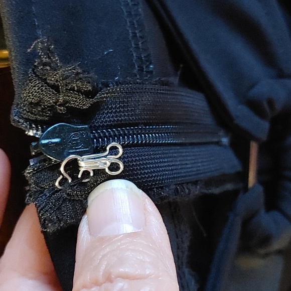 Nwt Women's Forever 21 Black Flare Leg Pants with Cut Outs - Picture 7 of 7